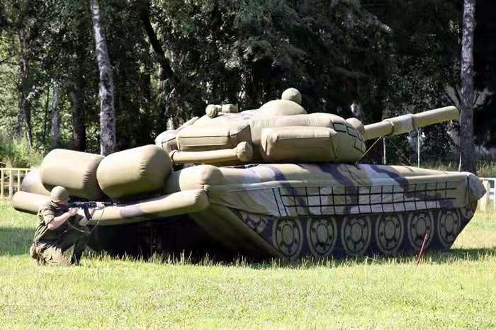 玉林军用坦克